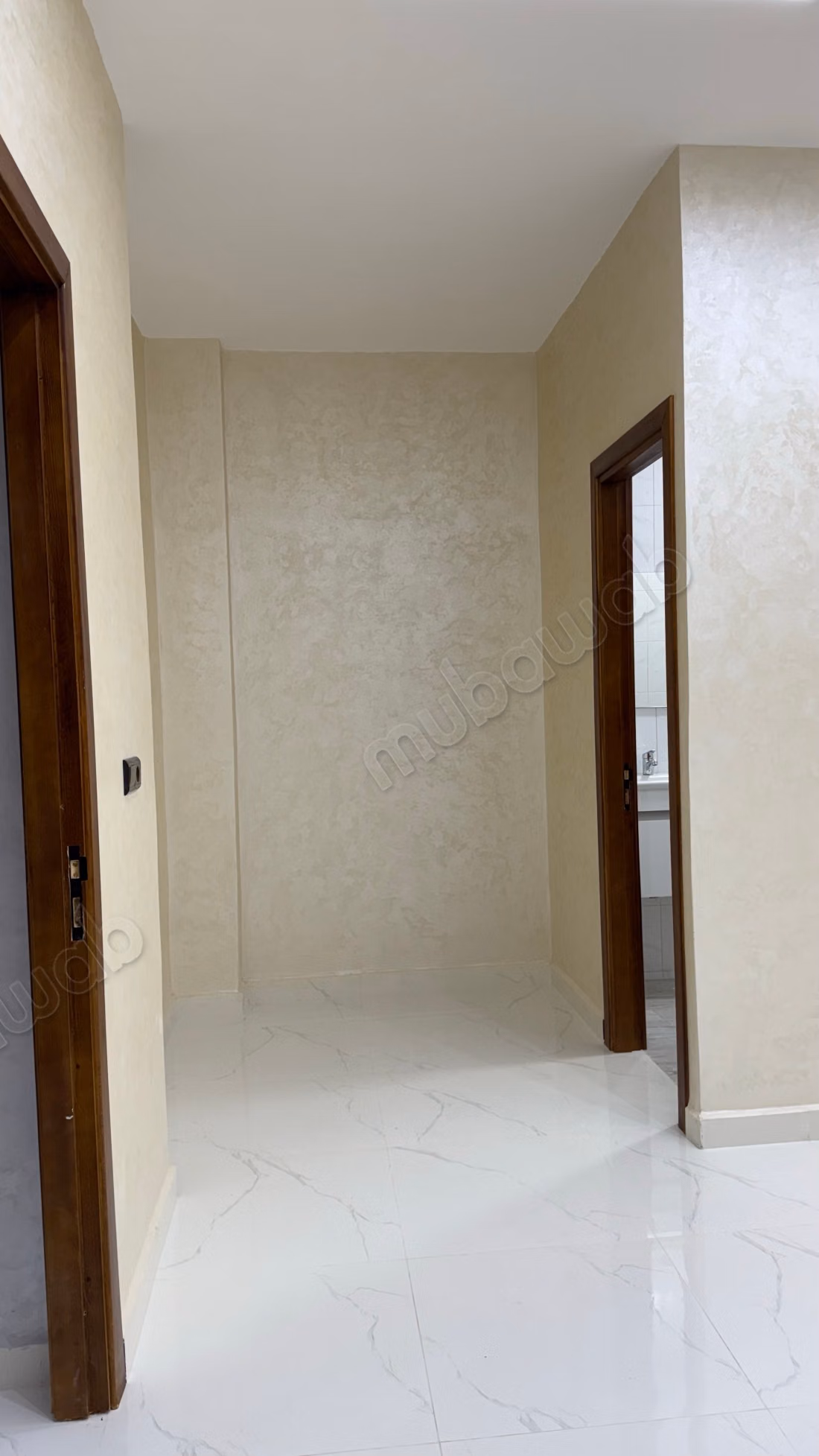 Apartment for sale in Martil. 3 beautiful bedrooms. Reinforced door, security