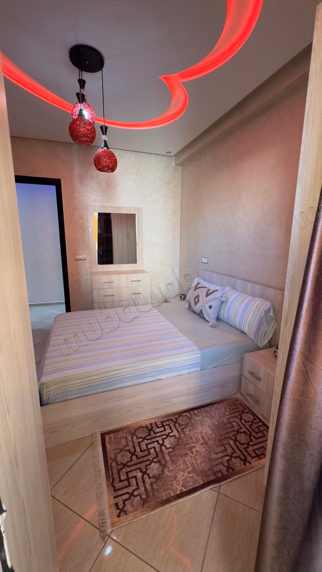 Superbe appartement à louer à Hay Salam. 
2 belles chambres. 
Bien meublé