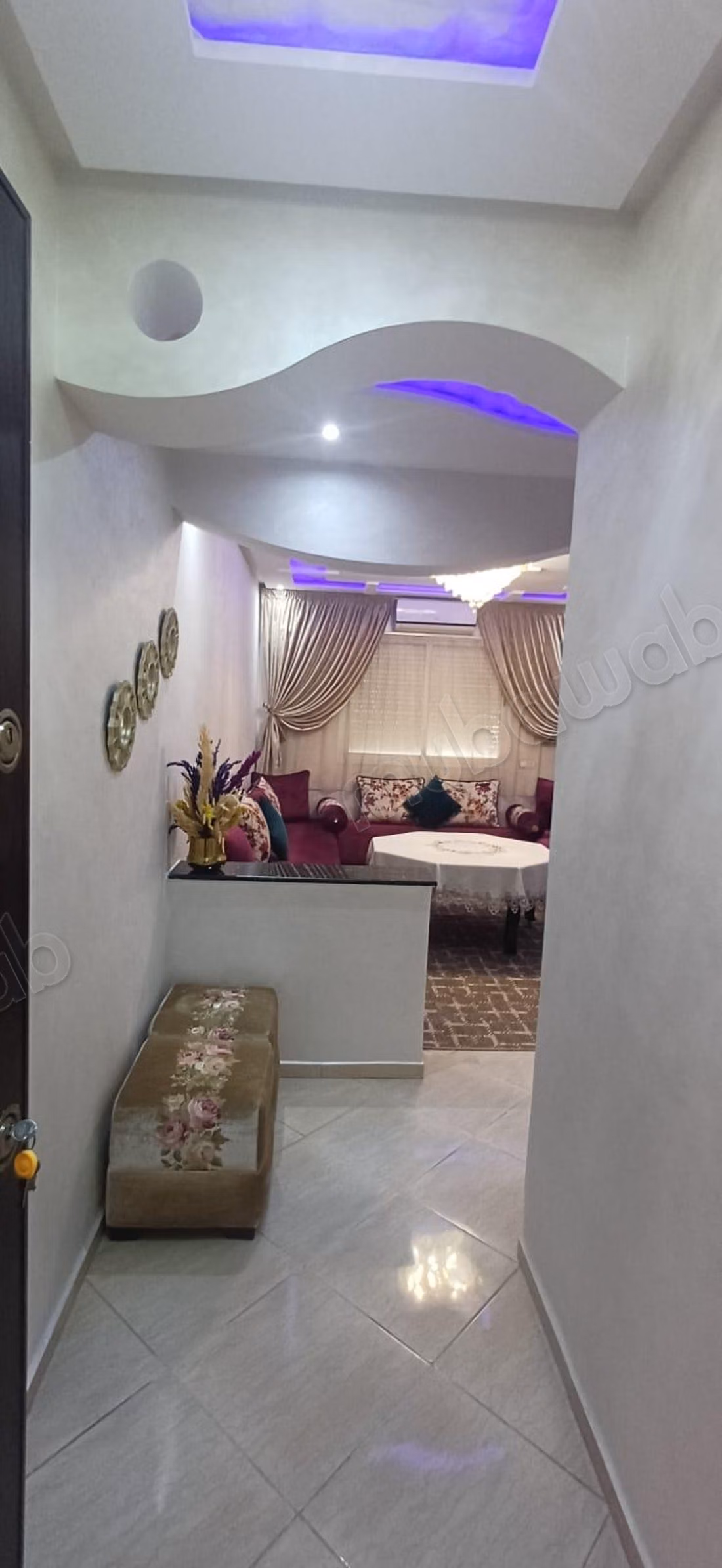 Superbe appartement à louer à Hay Salam. 
2 belles chambres. 
Bien meublé