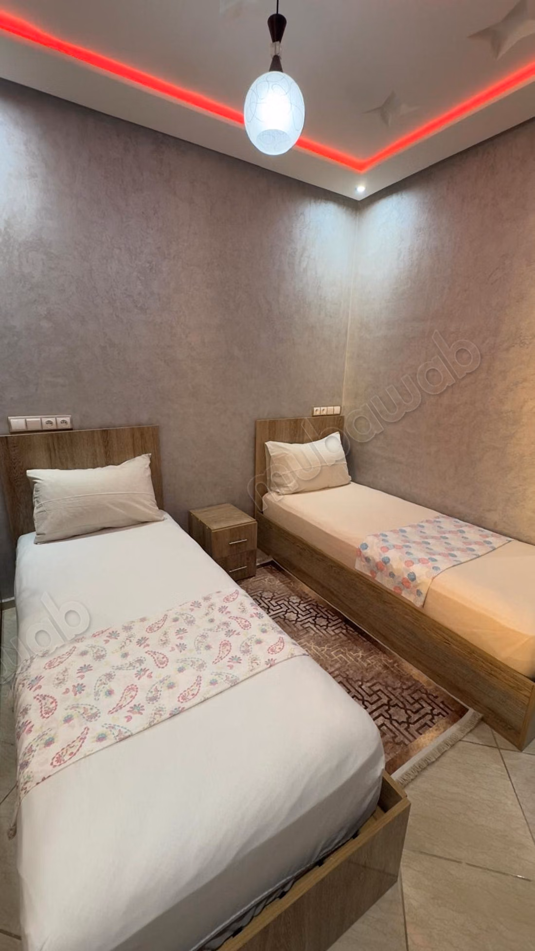 Superbe appartement à louer à Hay Salam. 
2 belles chambres. 
Bien meublé