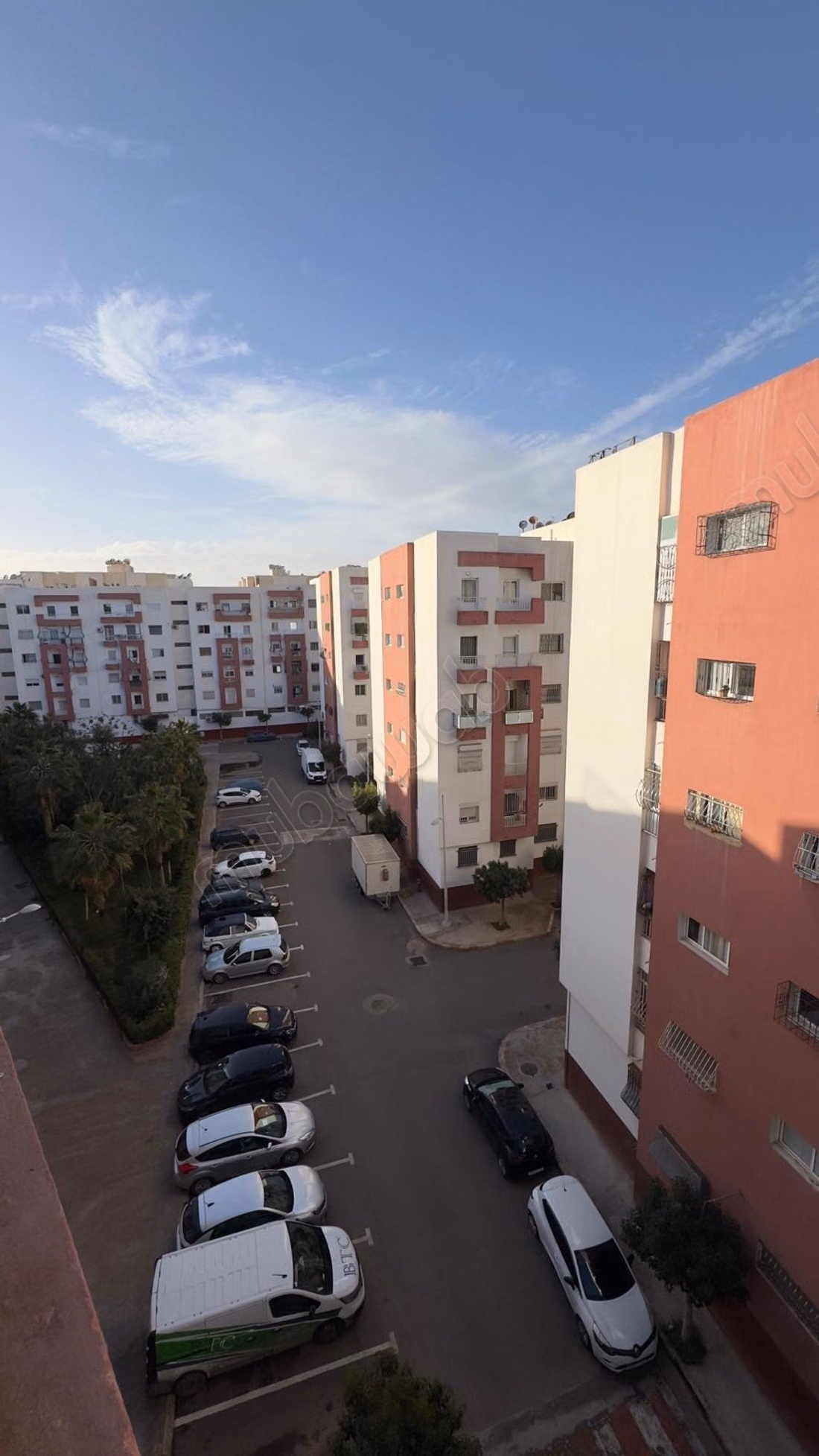 Superbe appartement à louer à Hay Salam. 
2 belles chambres. 
Bien meublé
