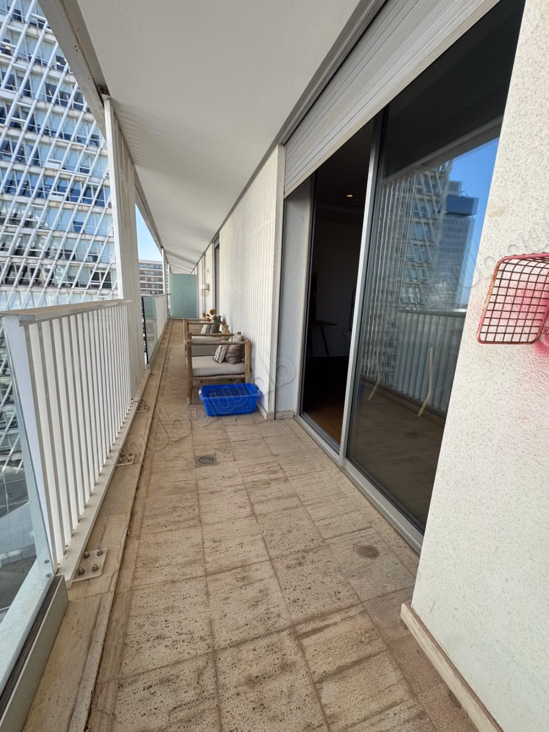 Bel Studio meuble avec terrasse à Casa Finance City