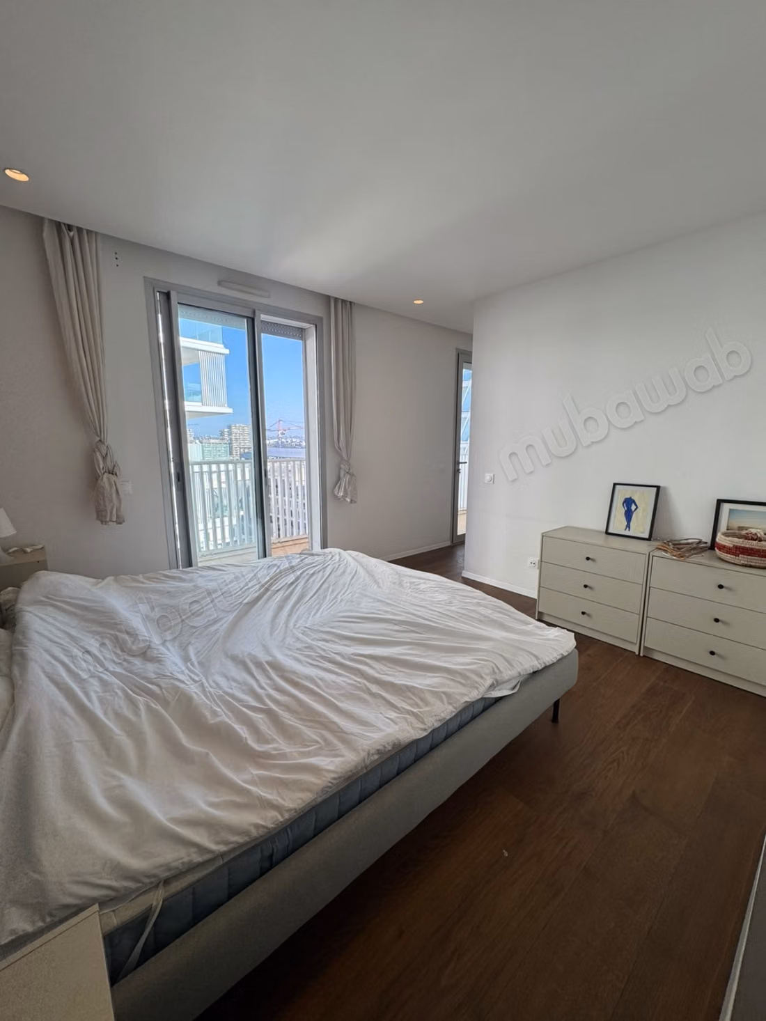 Bel Studio meuble avec terrasse à Casa Finance City