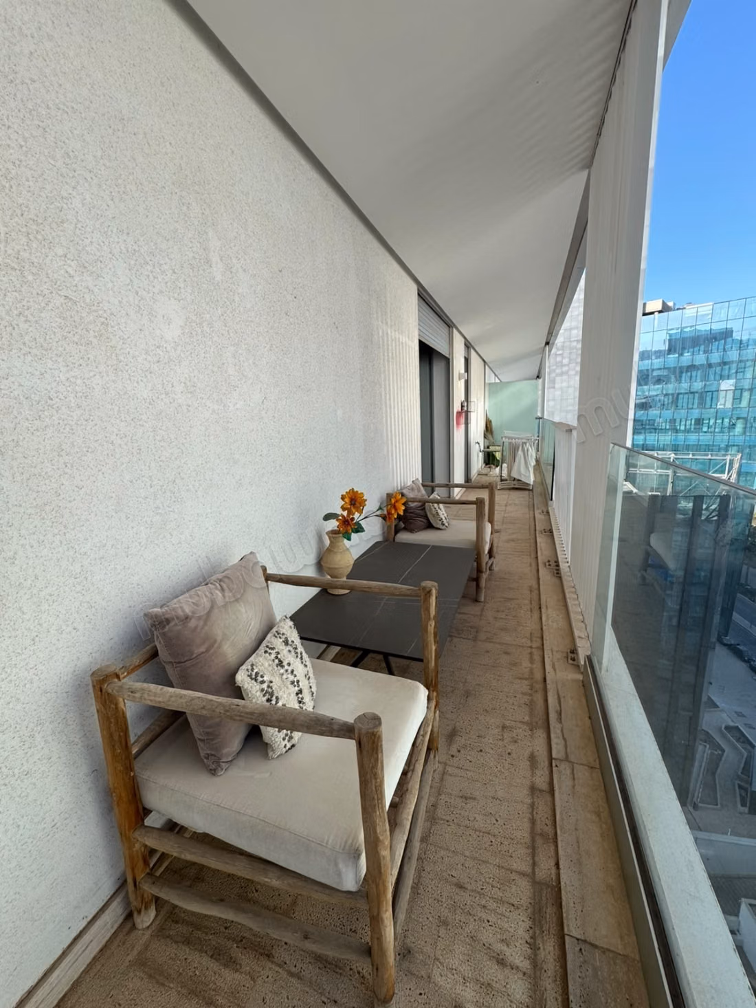 Bel Studio meuble avec terrasse à Casa Finance City