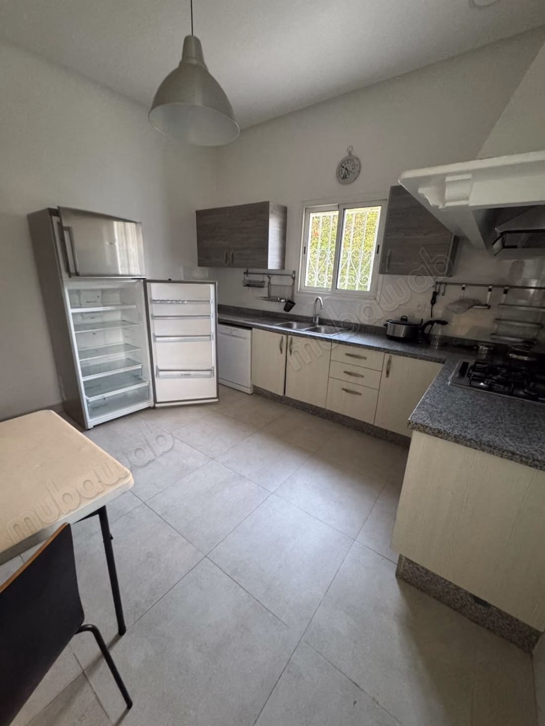 Location villa de luxe semi meublé à Quartier Oasis