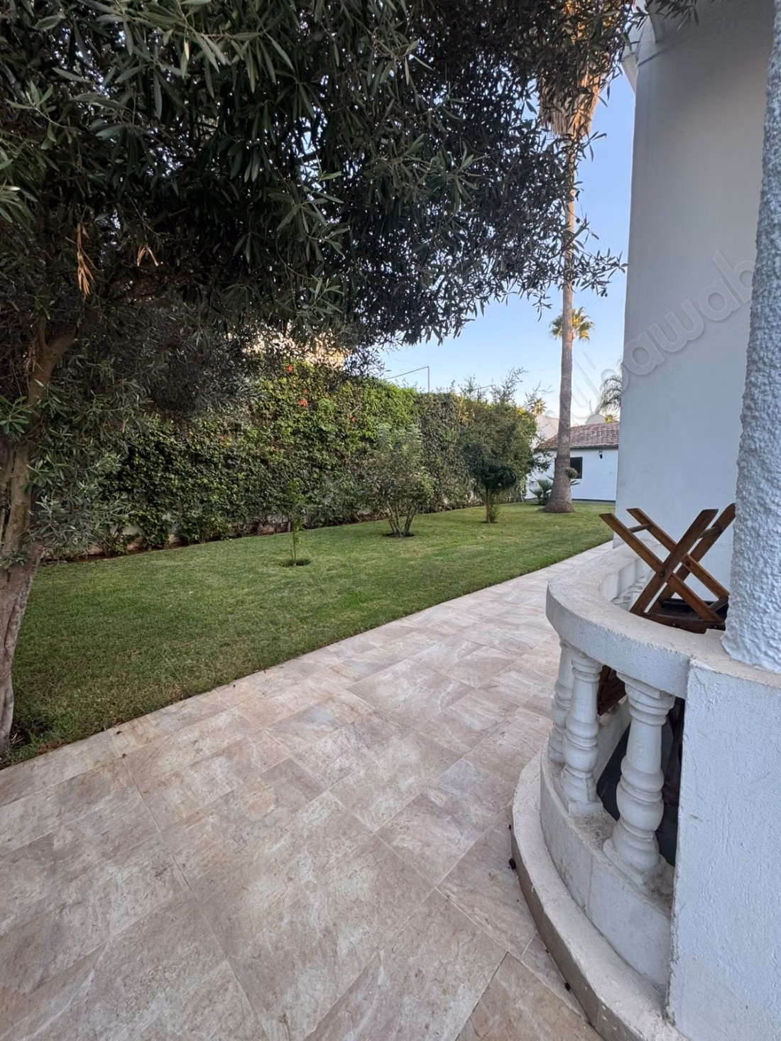 Location villa de luxe semi meublé à Quartier Oasis