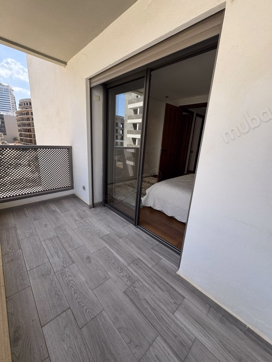Bell'appartamento arredato con 3 camere in affitto a Casablanca Finance City