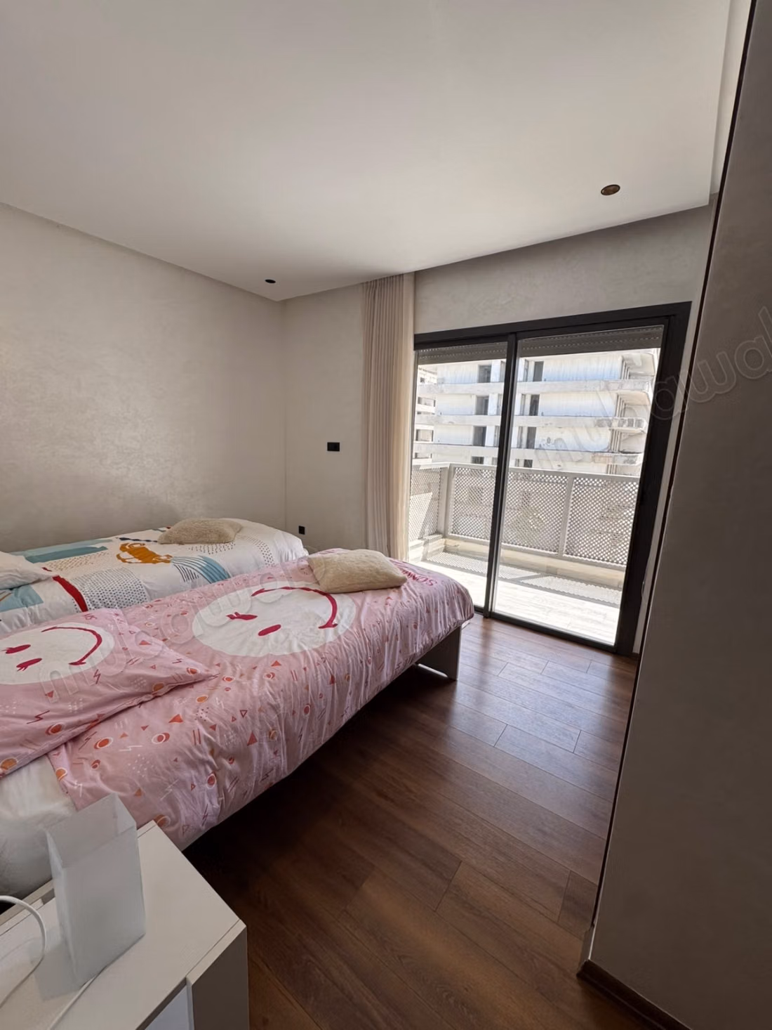 Bell'appartamento arredato con 3 camere in affitto a Casablanca Finance City