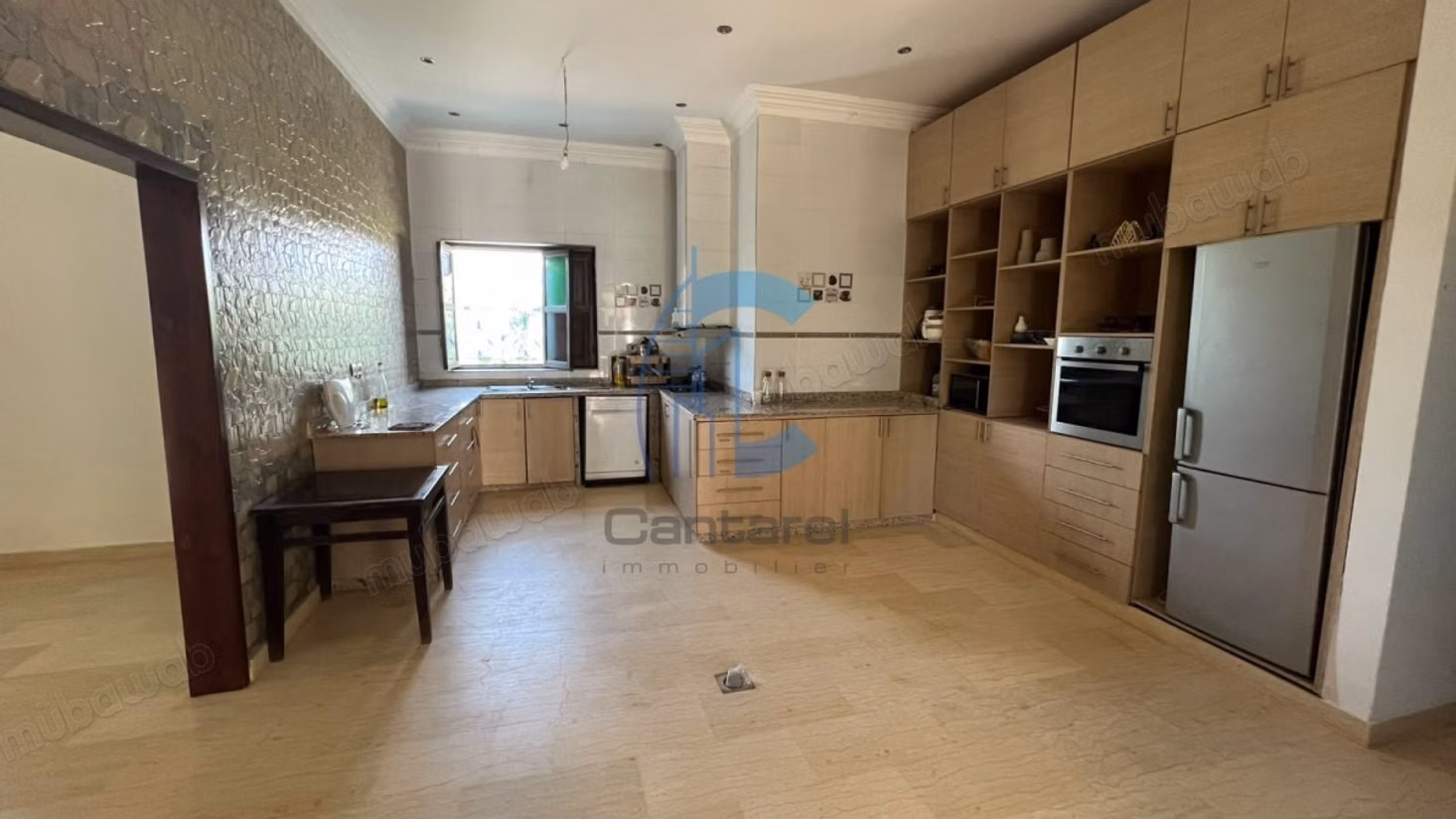 Villa riad de una sola planta con 5 a 7 habitaciones y 27,493 m² de terreno con olivar en venta en Sidi Abdellah Ghiat