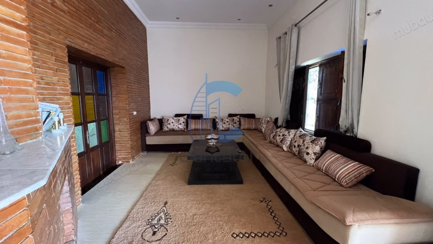 Villa riad de una sola planta con 5 a 7 habitaciones y 27,493 m² de terreno con olivar en venta en Sidi Abdellah Ghiat
