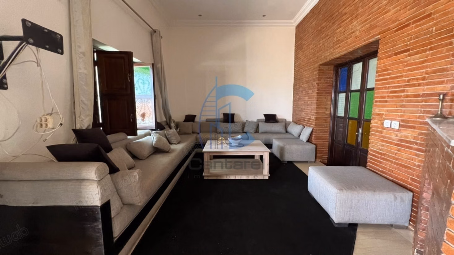 Villa riad de una sola planta con 5 a 7 habitaciones y 27,493 m² de terreno con olivar en venta en Sidi Abdellah Ghiat