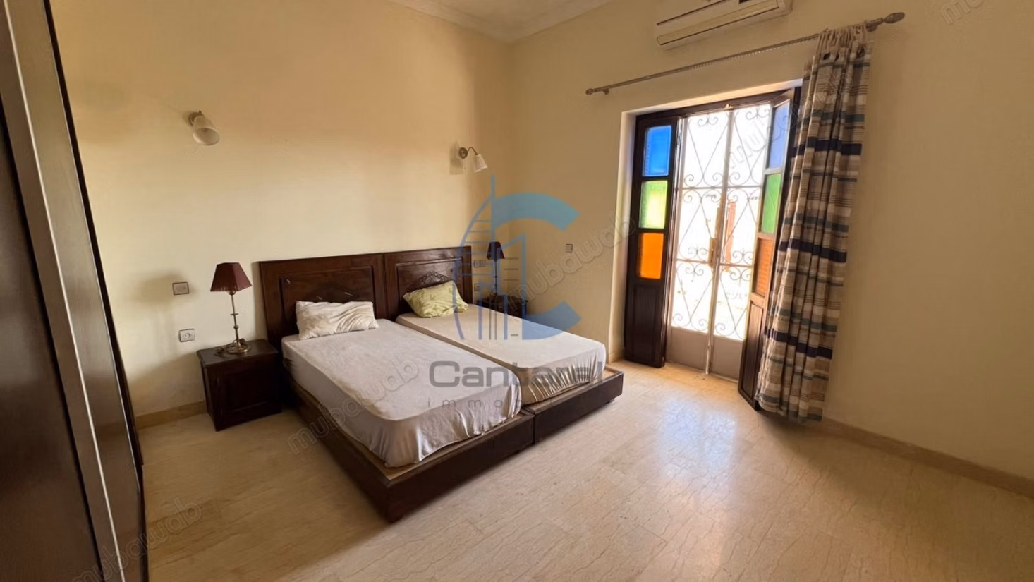 Villa riad de una sola planta con 5 a 7 habitaciones y 27,493 m² de terreno con olivar en venta en Sidi Abdellah Ghiat