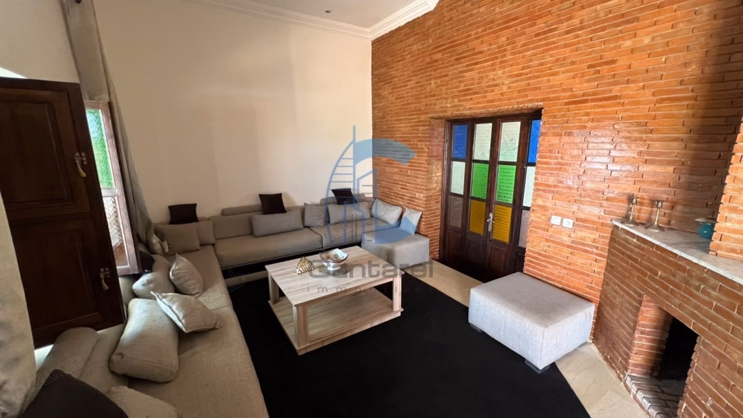 Villa riad de una sola planta con 5 a 7 habitaciones y 27,493 m² de terreno con olivar en venta en Sidi Abdellah Ghiat
