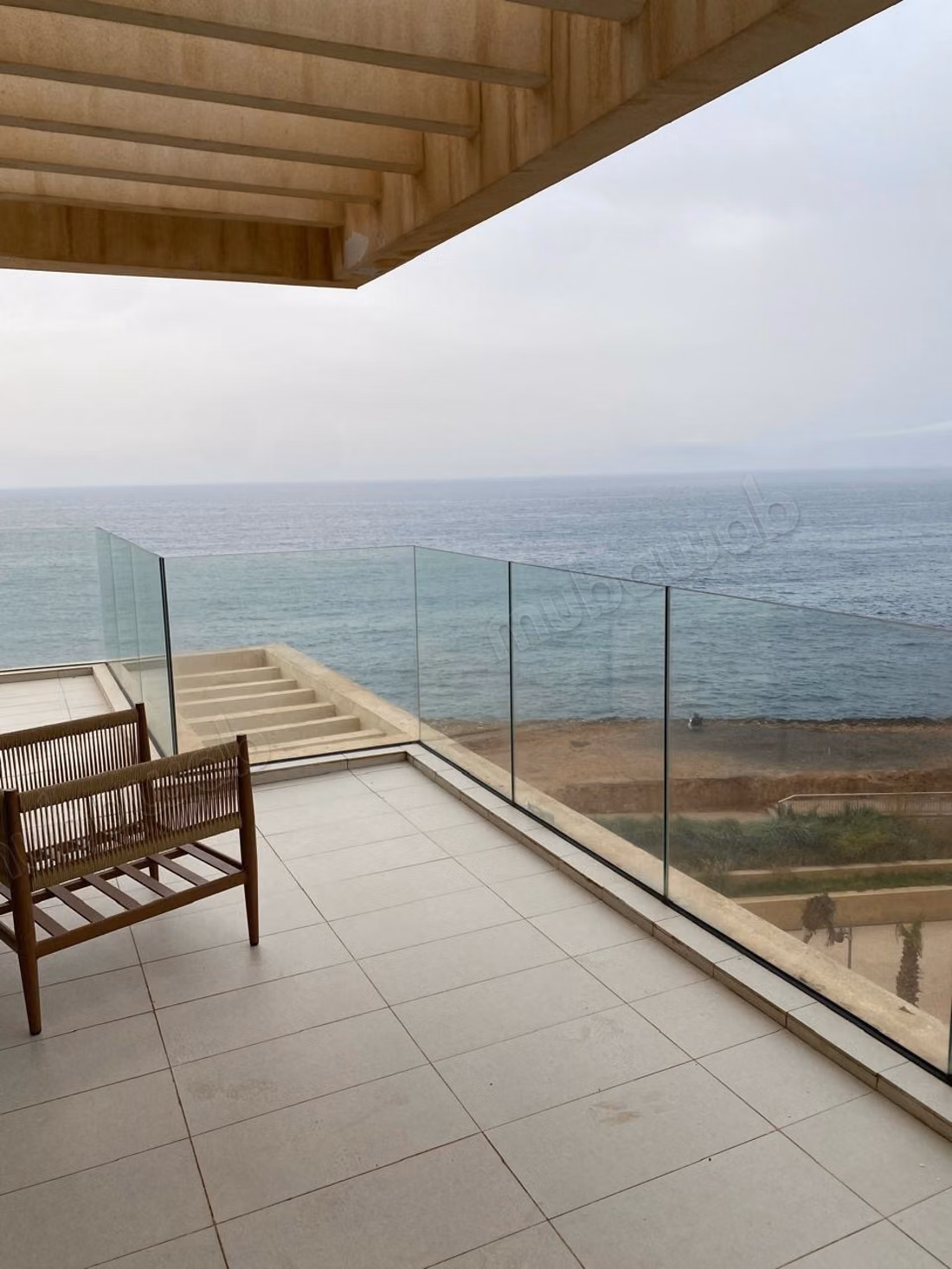 Très bel appartement en location à Hay Ach chbanat.
Surface de 180 m².
Bien meublé