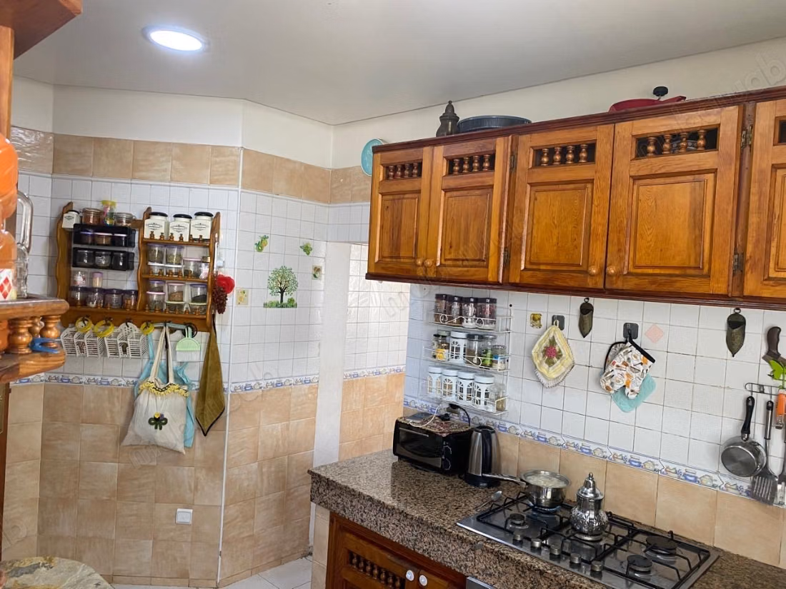 Bel appartement en location à Riad Oulad Mtaa. 
2 chambres