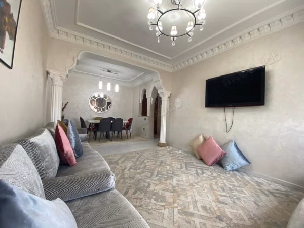 Bel appartement en location à Riad Oulad Mtaa. 
2 chambres