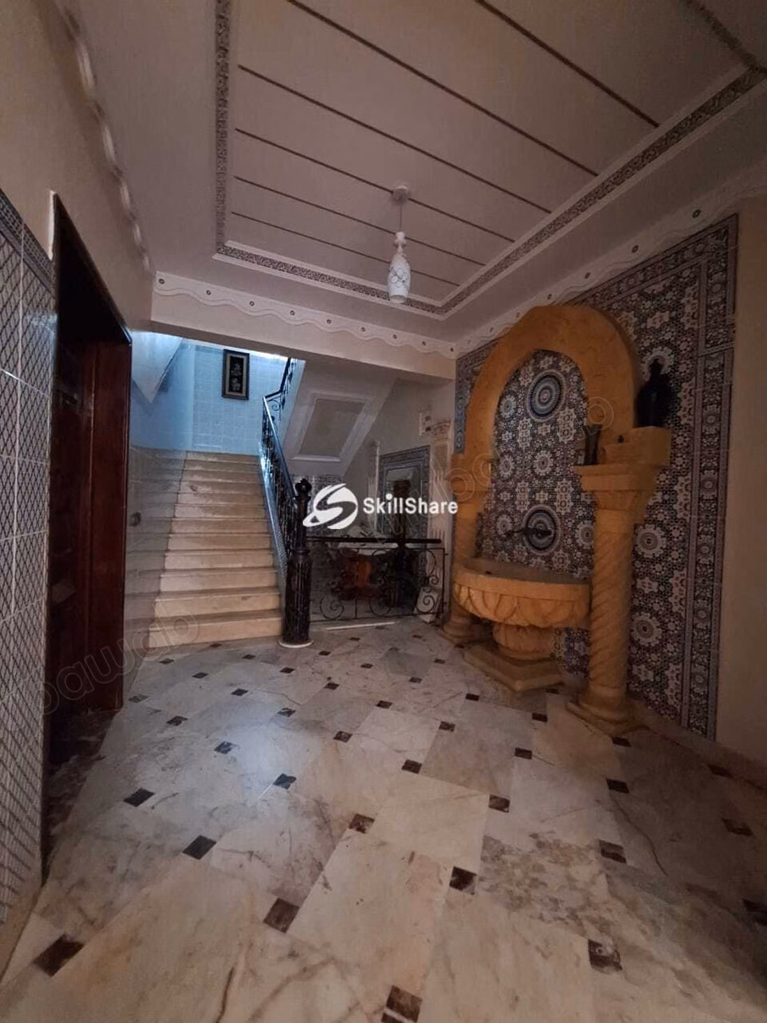 Appartement 169 m² winkel 54 m² te koop Tah