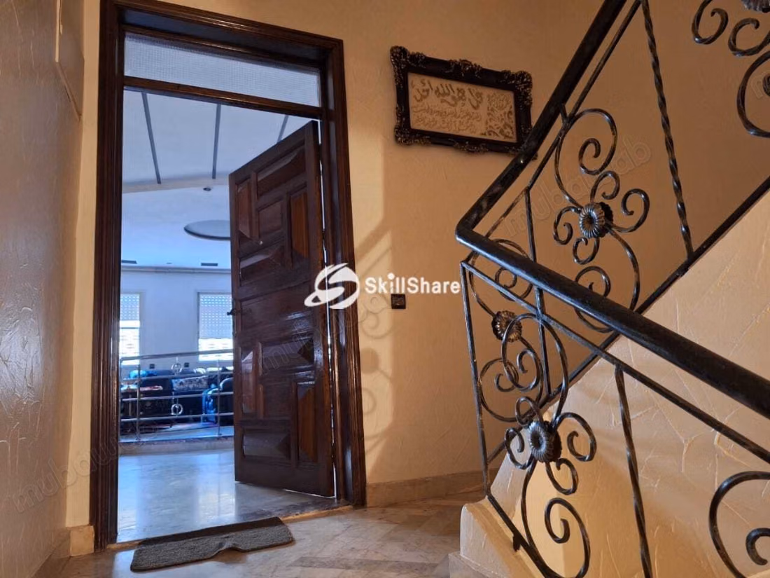 Appartement 169 m² winkel 54 m² te koop Tah