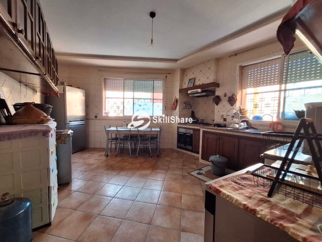 Appartement 169 m² winkel 54 m² te koop Tah