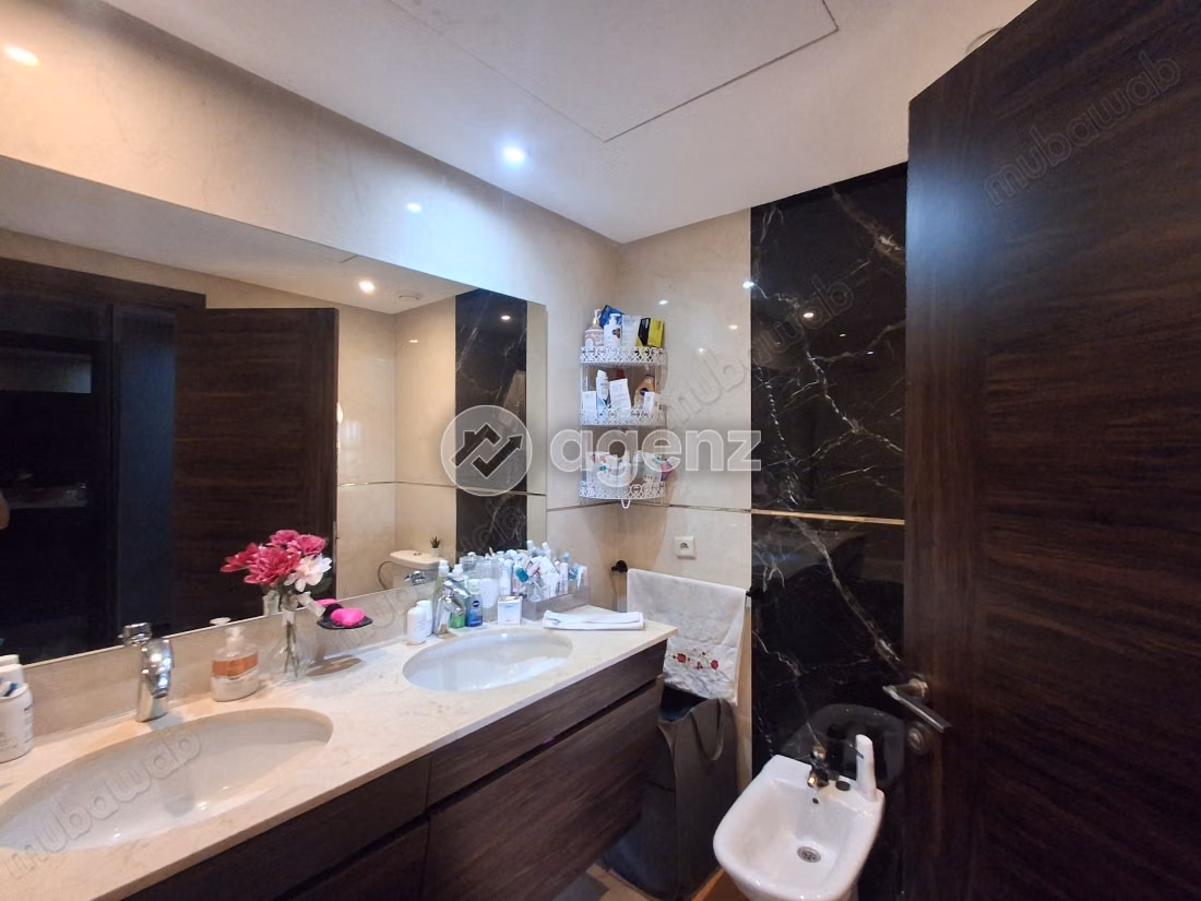 Appartamento in vendita 124 m², 3 camere Aeroporto Mohammed V Bouskoura
