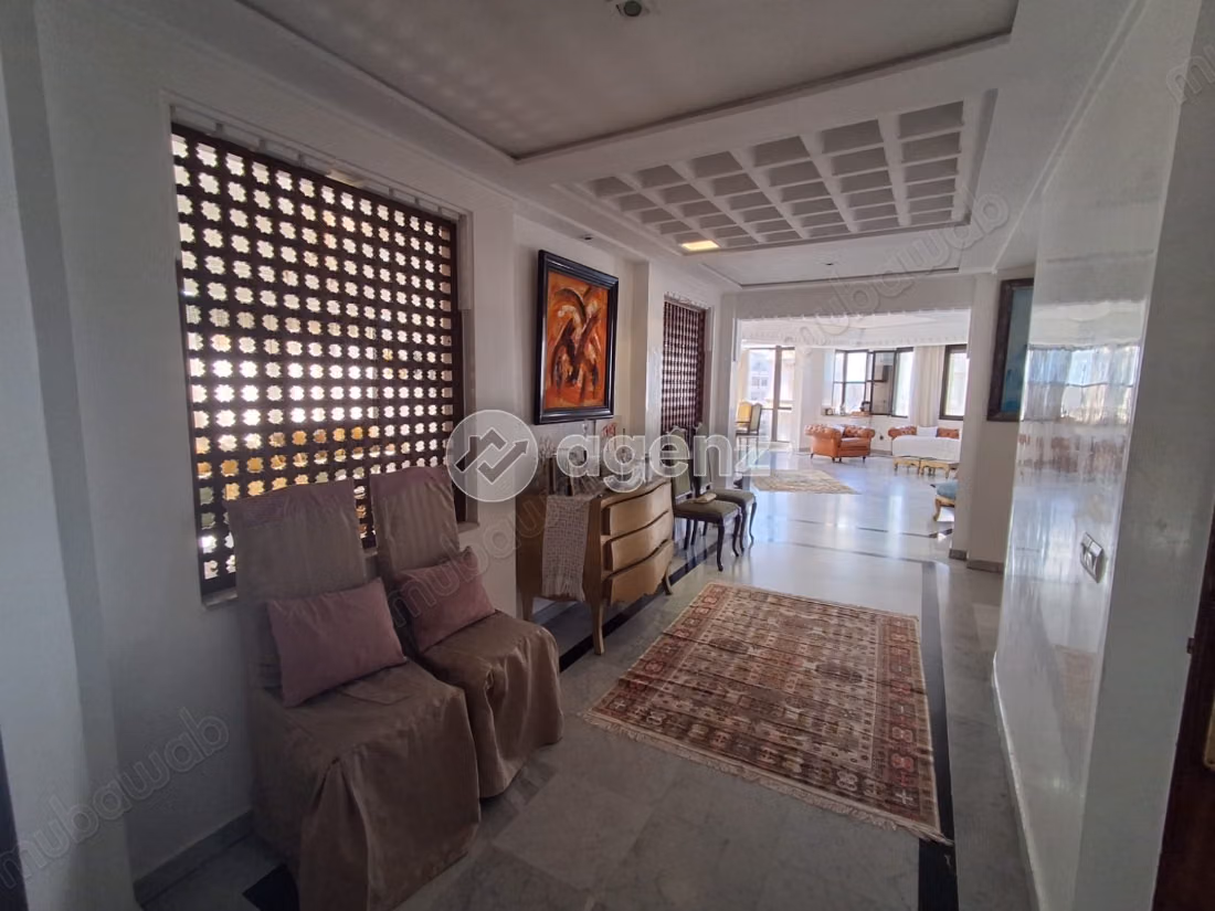 Apartment for sale 233 m², 3 bedrooms Racine Casablanca