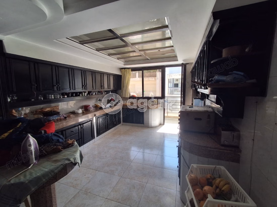 Apartment for sale 233 m², 3 bedrooms Racine Casablanca