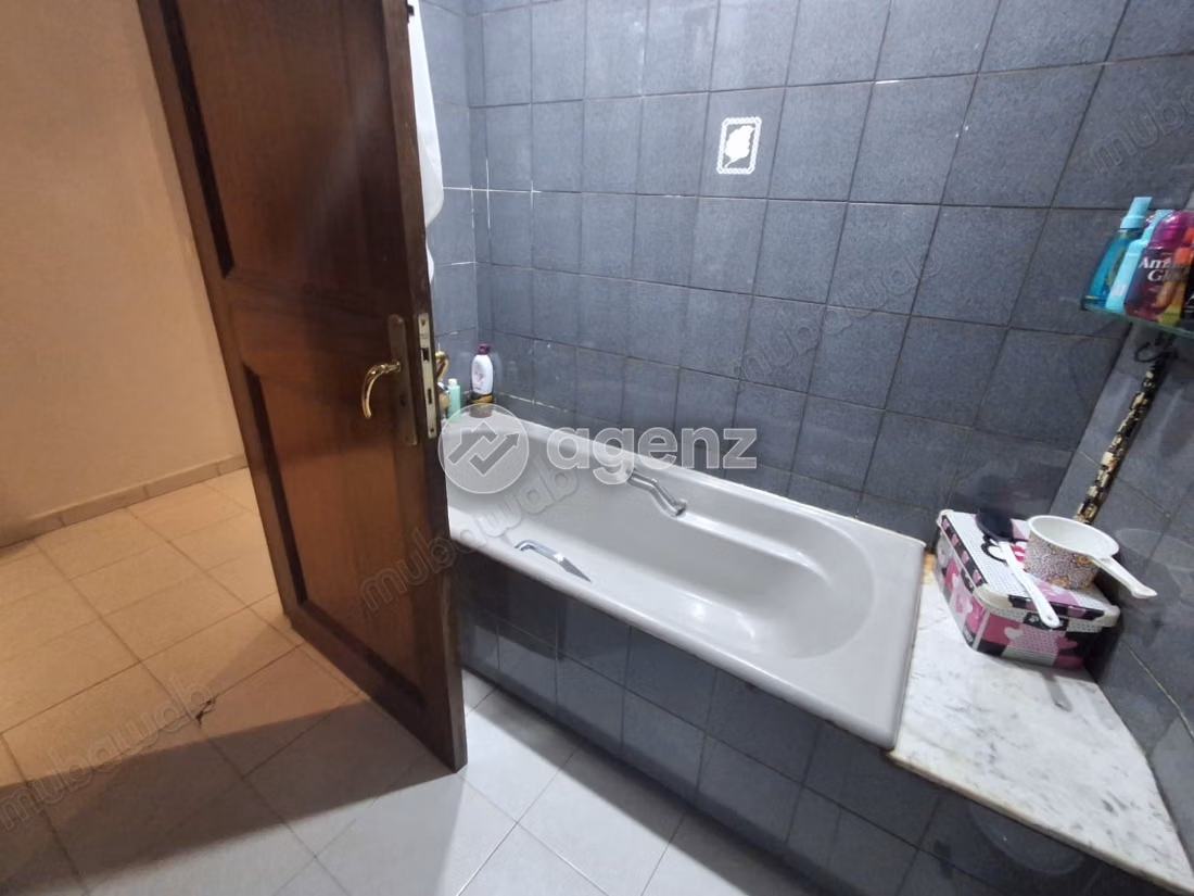 Apartment for sale 233 m², 3 bedrooms Racine Casablanca