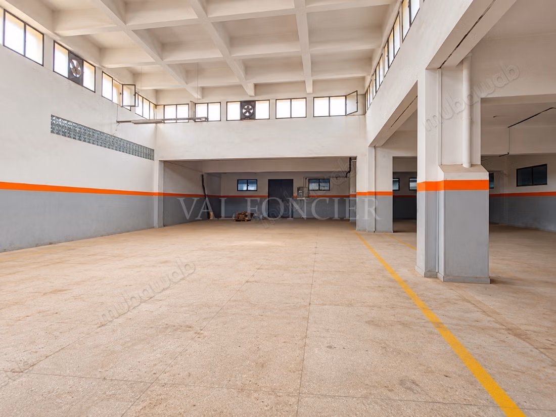 In affitto - Locale di 600 m² al 1 piano - Zona industriale I2S1