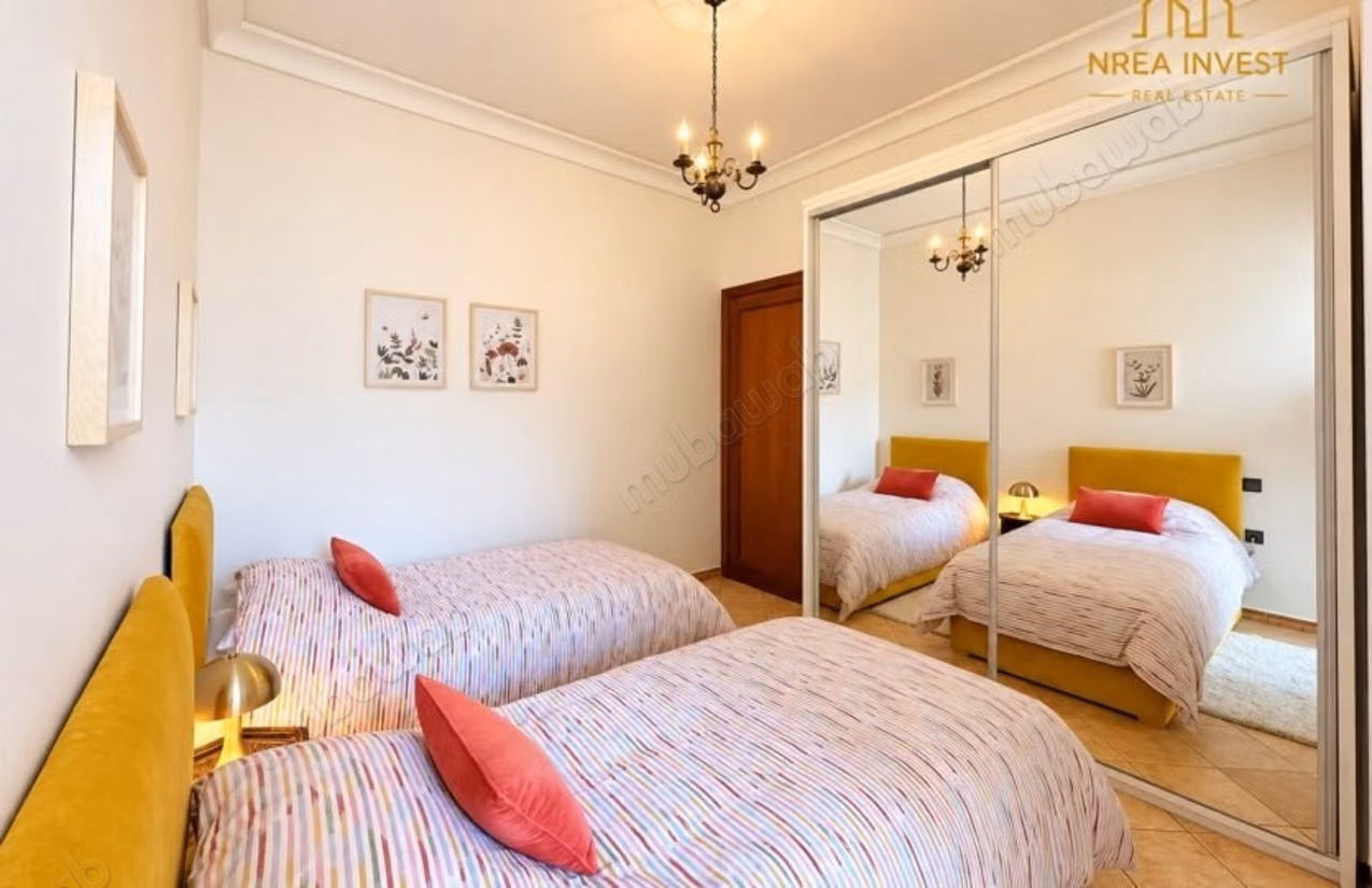 Appartement meuble de 100 m² a louer 
situation moulay youssef