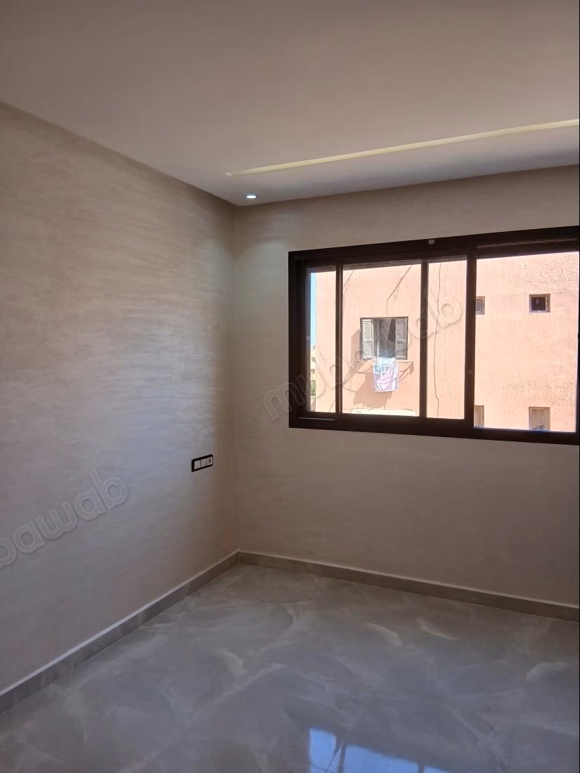 First floor apartment with two facades 73 meters