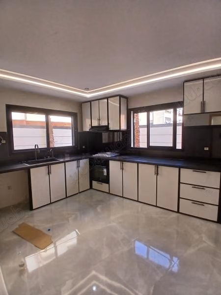 First floor apartment with two facades 73 meters