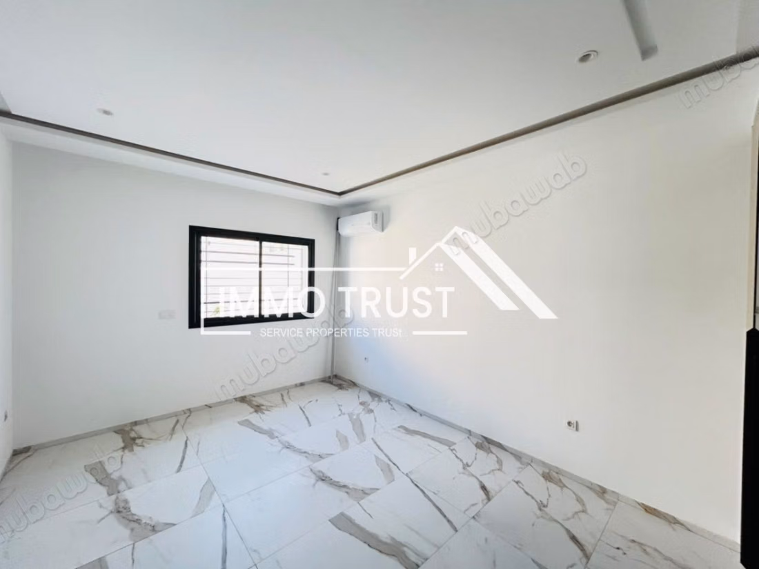 Appartamento S1 nuovo con piscina a La Soukra