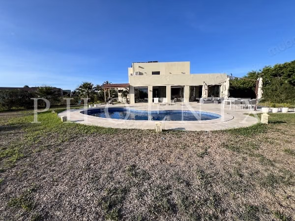 Villa S3 con piscina a Gammarth