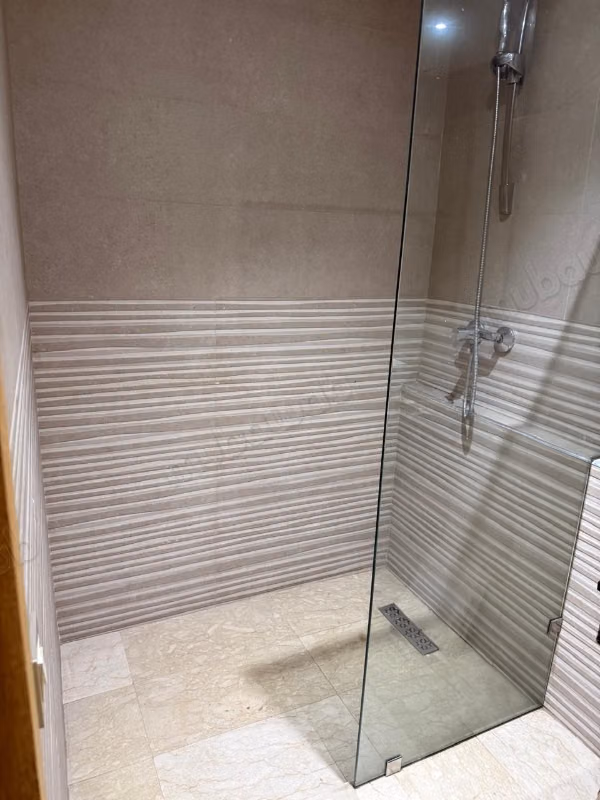 Vente d'un bel appartement à Ferme Bretonne Hay Arraha. Surface totale 74 m². Salon traditionnel et porte blindée