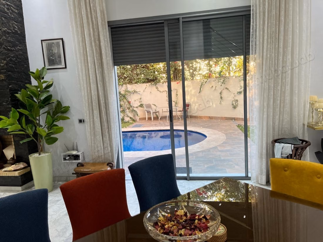 Excellent house for sale in Tarka. 5 stunning pieces. Moroccan lounge, and security and guard service
