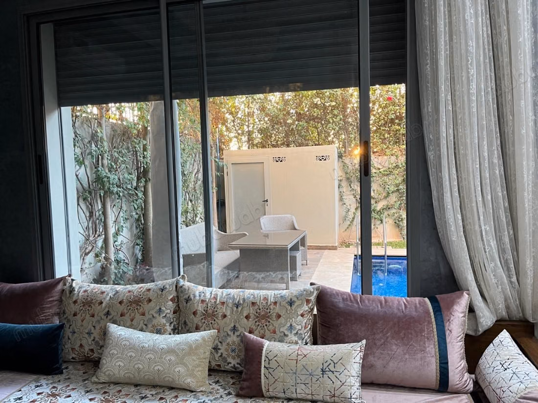 Excellent house for sale in Tarka. 5 stunning pieces. Moroccan lounge, and security and guard service