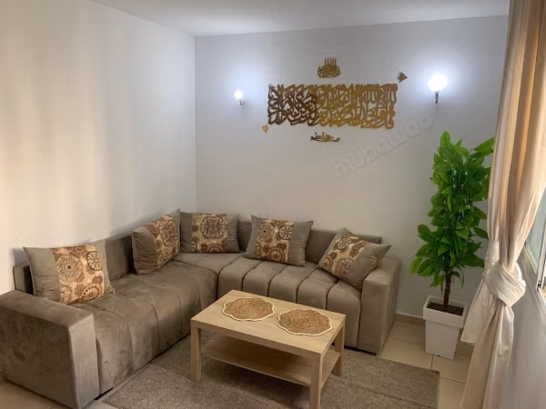 Bellissimo appartamento in affitto a Boukhalef. Superficie 60 m². Ben arredato