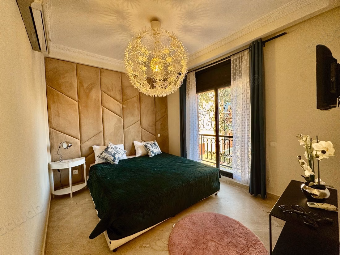 Victor Hugo: Gemeubileerd appartement 80 m²