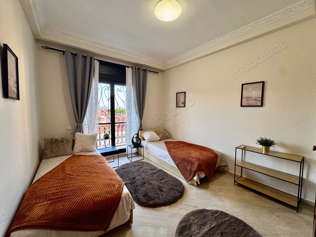 Victor Hugo: Gemeubileerd appartement 80 m²