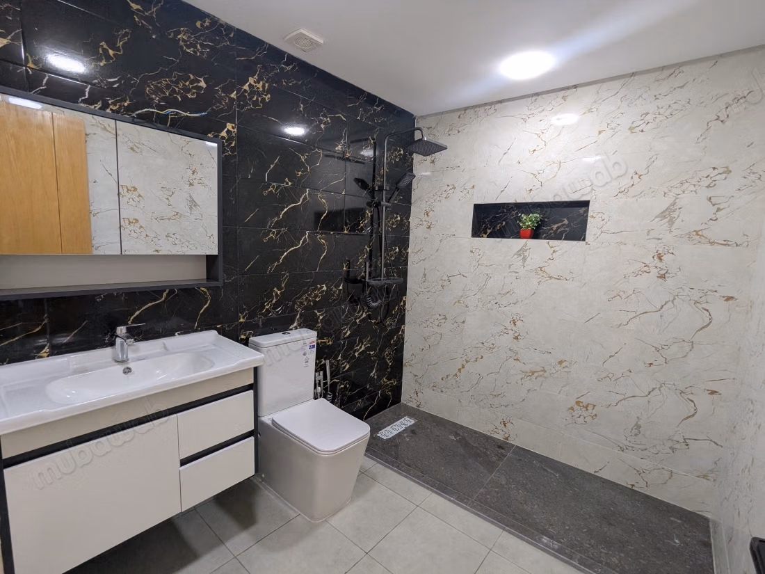 Vend appartement à Had Soualem. Superficie 124 m². Salon typique marocain, résidence sécurisée