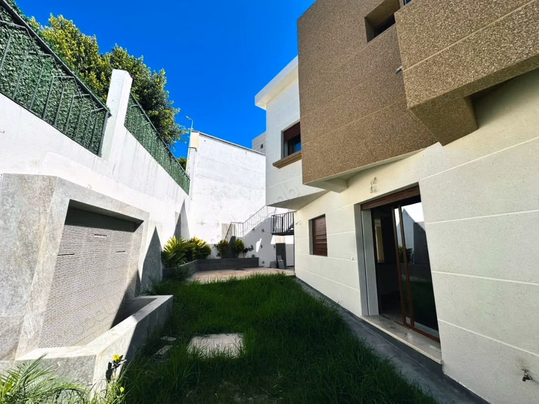 Villa for Sale with Panoramic Sea View