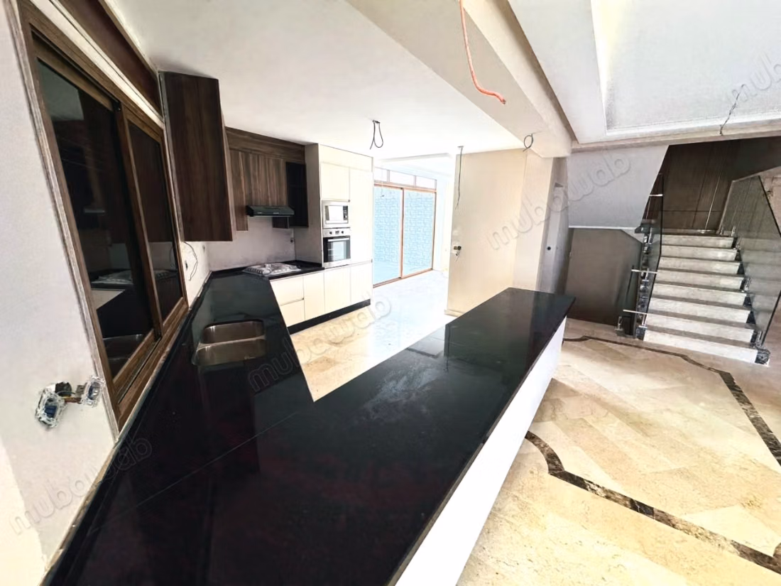 Villa for Sale with Panoramic Sea View