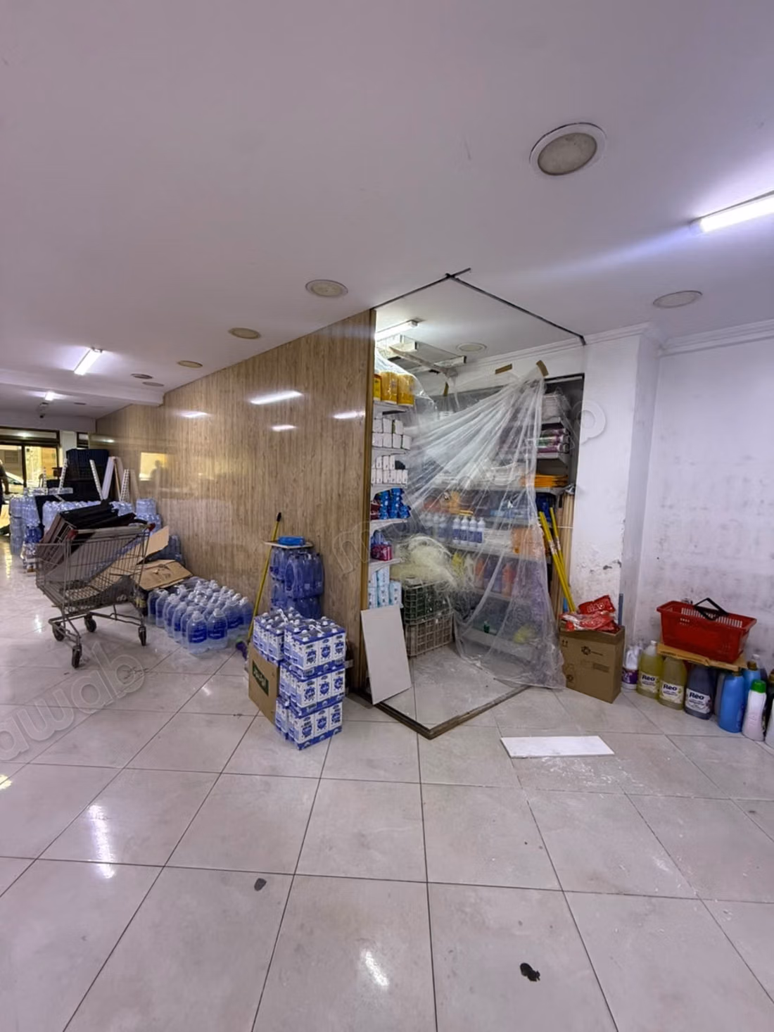 Commercial premises near the Marina