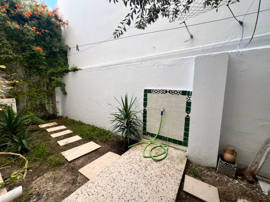 A louer: Maison indépendante à la corniche Hammamet