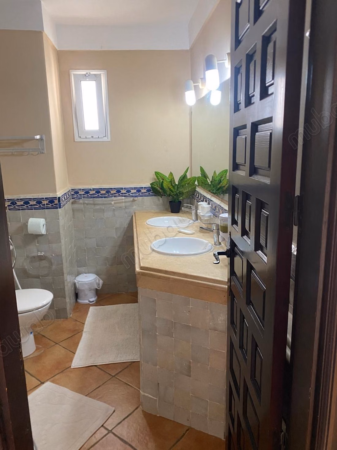Appartamento in affitto a Dar Bouazza. Superficie di 90 m². Ben arredato