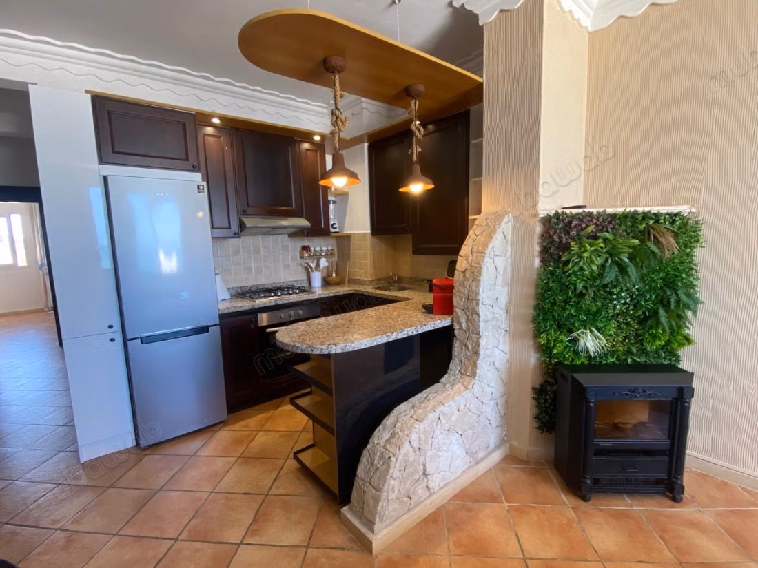 Appartamento in affitto a Dar Bouazza. Superficie di 90 m². Ben arredato