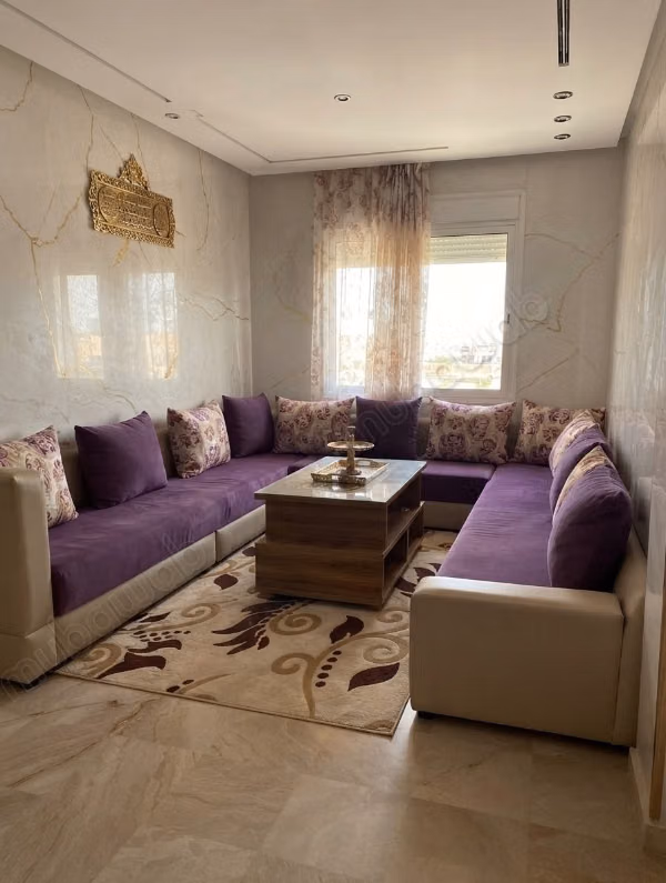 Appartamento in affitto a Qawasem. Superficie totale 60 m². Arredato