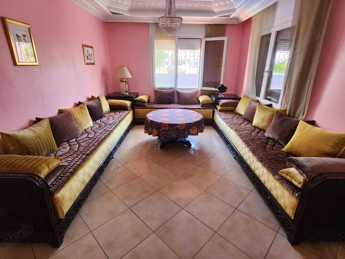 Villa in excellent condition