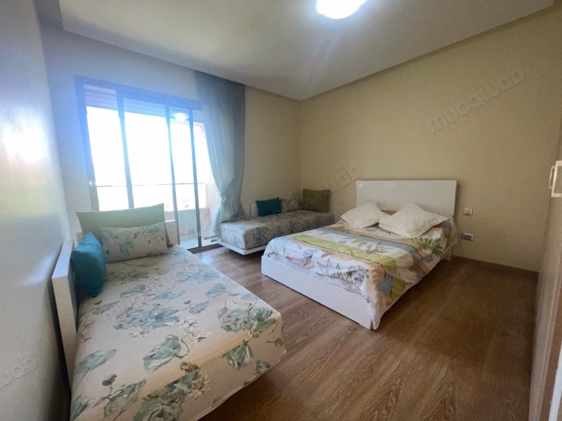 Huur dit appartement in Agdal. Oppervlakte 115 m². Goed ingericht