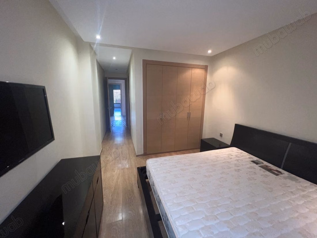 Huur dit appartement in Agdal. Oppervlakte 115 m². Goed ingericht